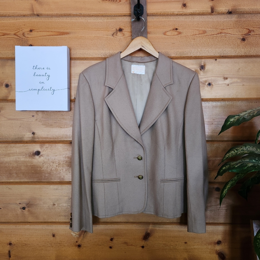 Pendleton Mill Vintage 100% Virgin Wool Blazer Tan Lined Jacket USA Plus Size 16